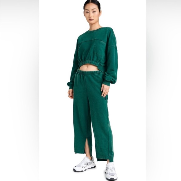 NWT FULL SET. FP Movement On Your Mark 2-Piece Set in Dark Green - Picture 3 of 6